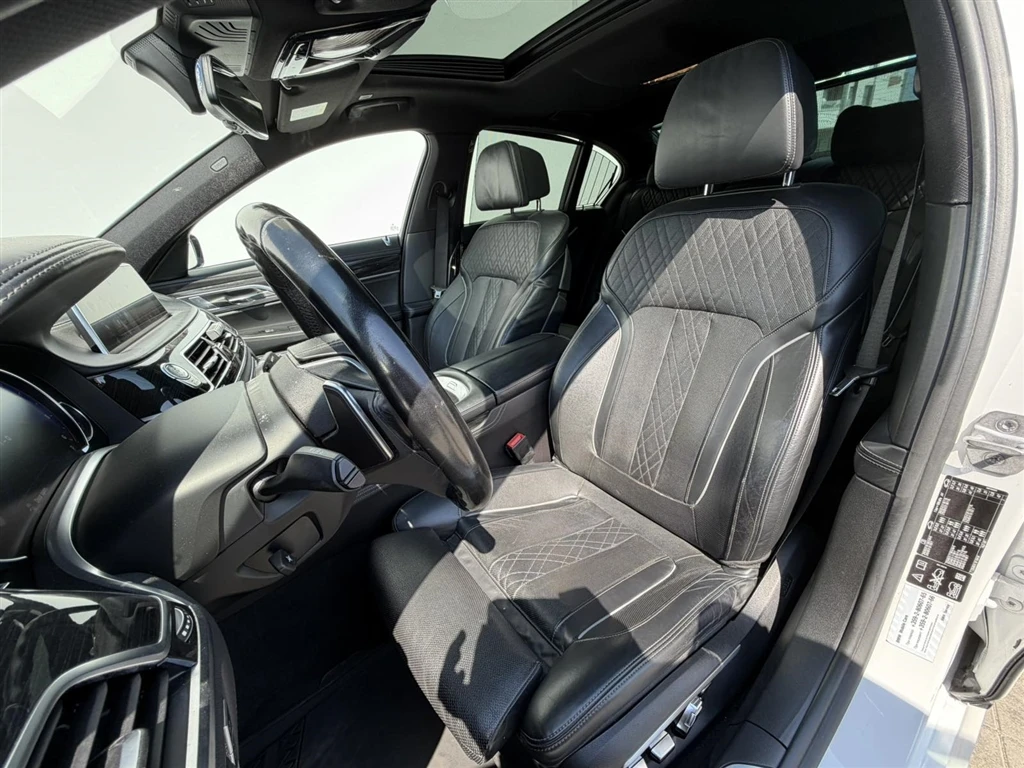 BMW 740 xDrive седан, снимка 8 - Автомобили и джипове - 55948022