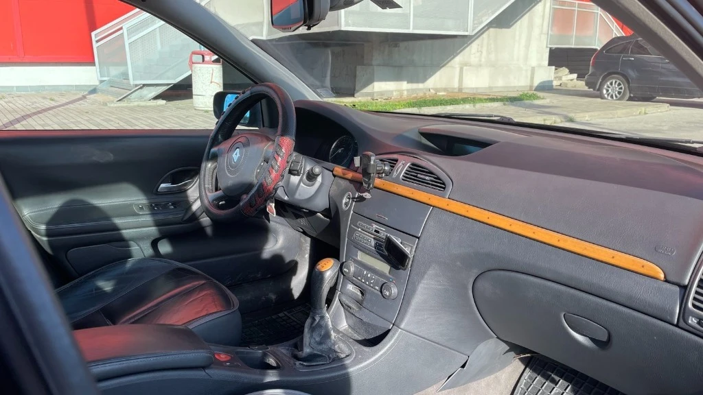 Renault Laguna Paris Initiale, снимка 7 - Автомобили и джипове - 56014862