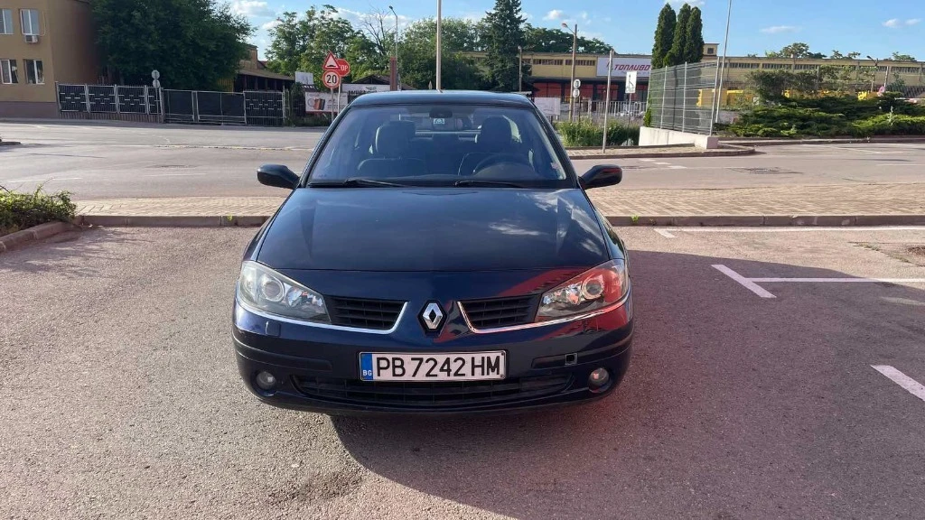 Renault Laguna Paris Initiale, снимка 2 - Автомобили и джипове - 56014862