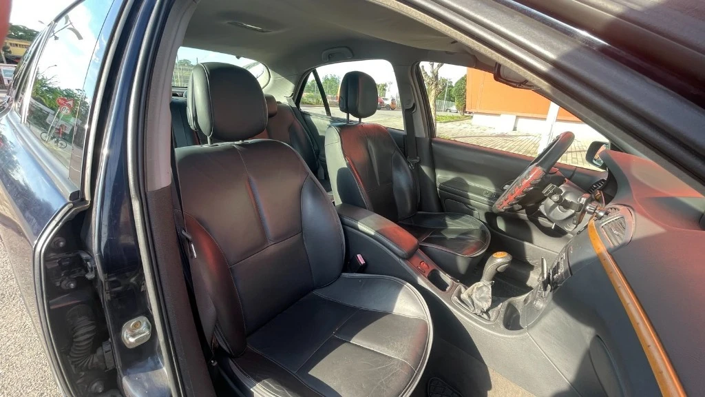 Renault Laguna Paris Initiale, снимка 4 - Автомобили и джипове - 56014862