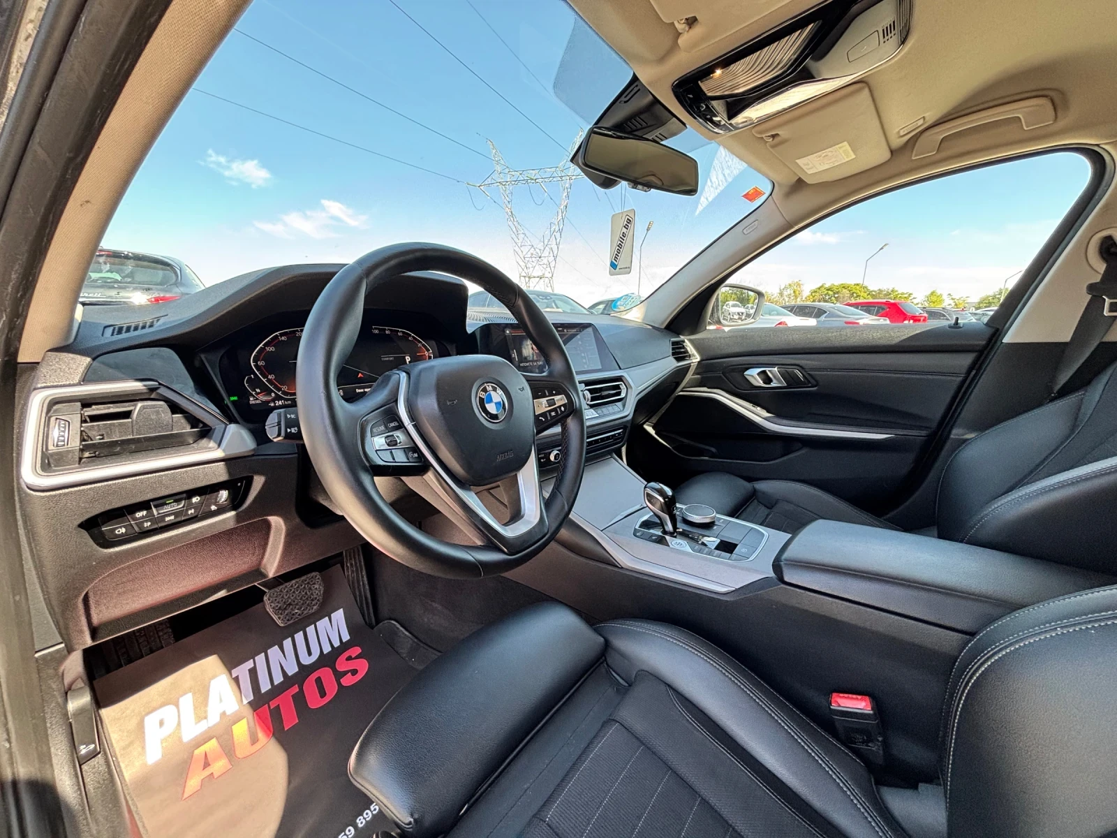 BMW 320 2.0D/LED/M-PACK/NAVI TOUCH/ПОДГРЕВ/TOP, снимка 4 - Автомобили и джипове - 56129169