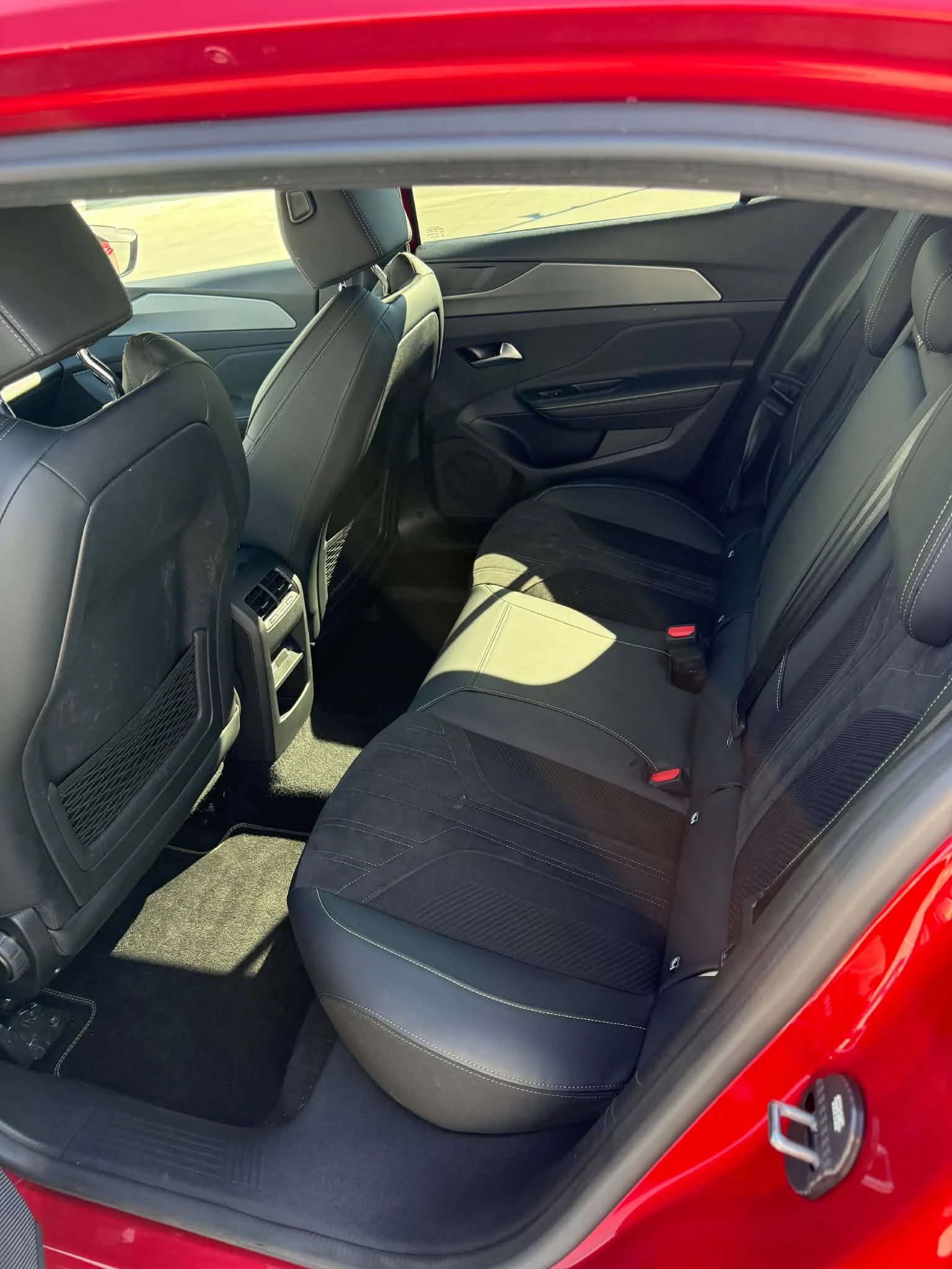 Peugeot 408 GT | 17 186 �� | 1 ���������� | SFA |  | Mobile.bg � ����������� 13