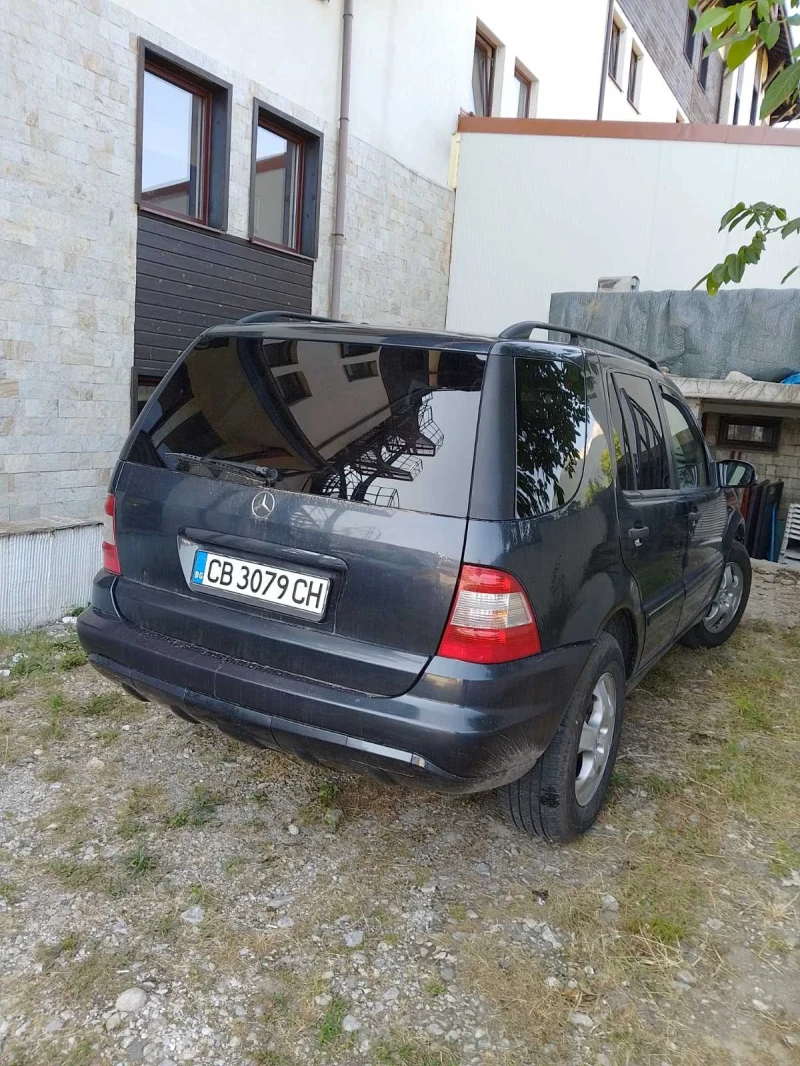 Mercedes-Benz ML 270, снимка 2 - Автомобили и джипове - 48316569