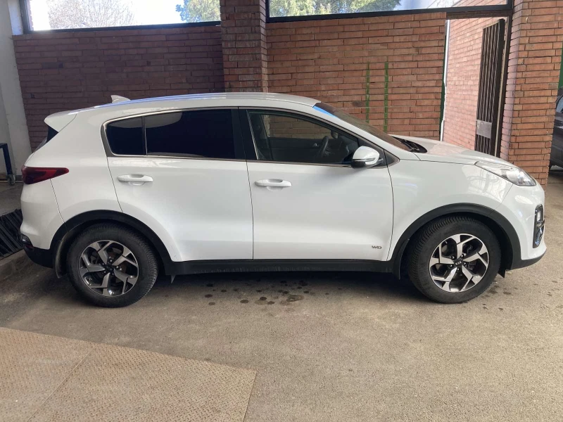 Kia Sportage WD, снимка 2 - Автомобили и джипове - 49475213