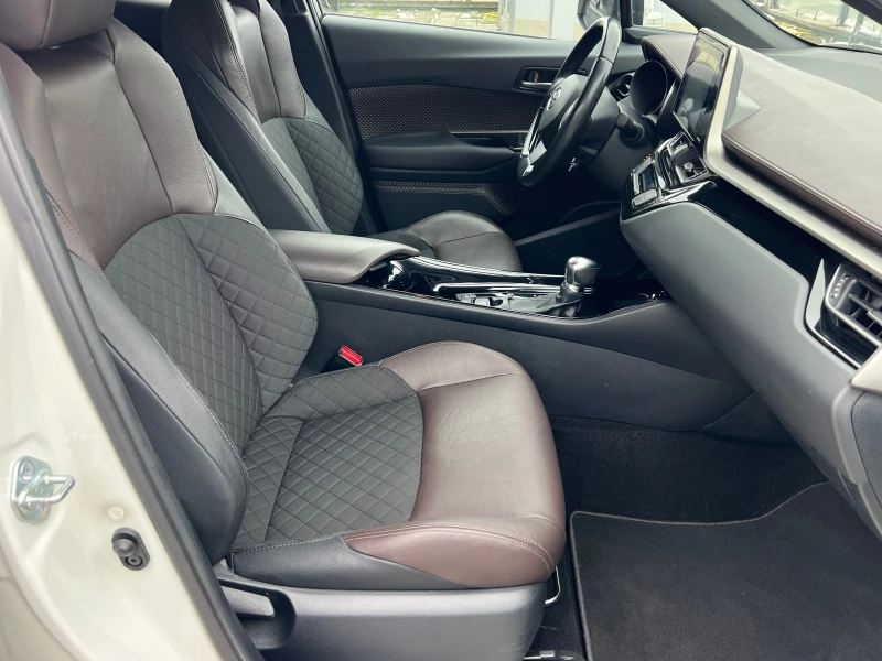 Toyota C-HR 1.8HYBRID, LOUNGE, FULL SERVIVE TOYOTA-KATO HOB!, снимка 11 - Автомобили и джипове - 53361178
