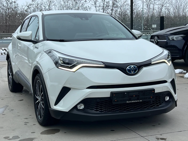 Toyota C-HR 1.8HYBRID, LOUNGE, FULL SERVIVE TOYOTA-KATO HOB!, снимка 3 - Автомобили и джипове - 53361178