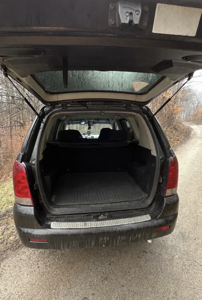 SsangYong Rexton, снимка 9 - Автомобили и джипове - 53400119