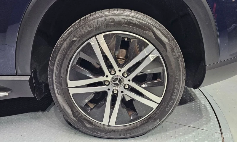 Mercedes-Benz GLE 300, снимка 5 - Автомобили и джипове - 53510721