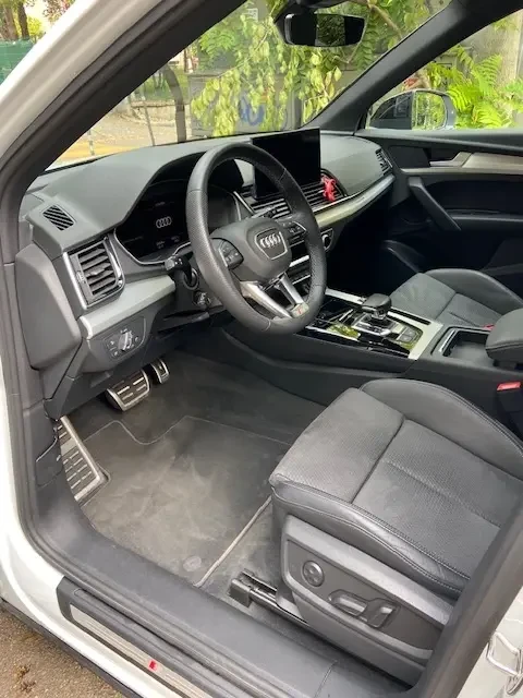 Audi Q5 Q5 Sportback S line 40 TDI quattro, снимка 9 - Автомобили и джипове - 48321933