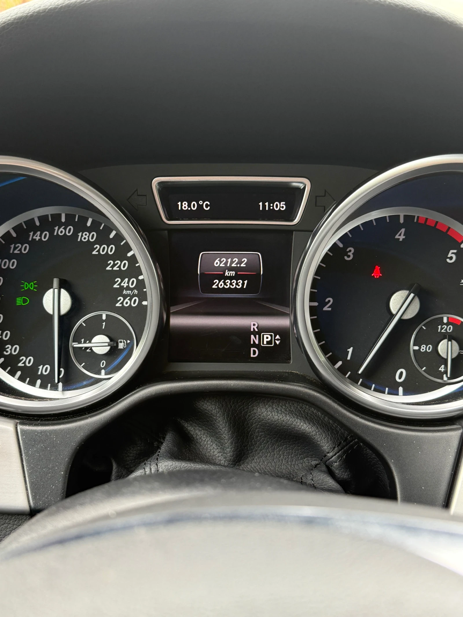 Mercedes-Benz ML 350  - изображение 8