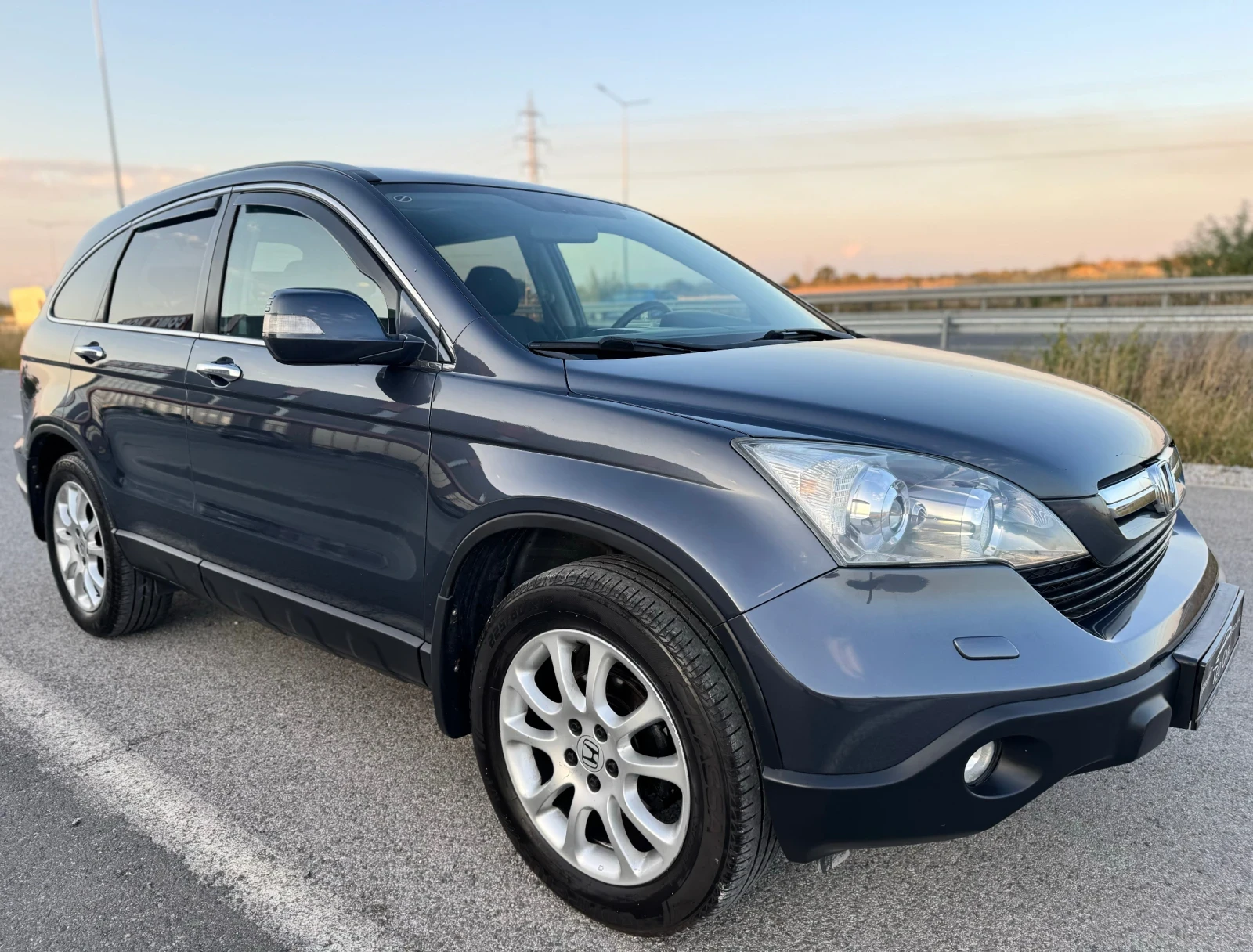 Honda Cr-v 2.0 i-VTEC / EXECUTIVE / AVTOMAT/ PANORAMA / NAVI  - изображение 3