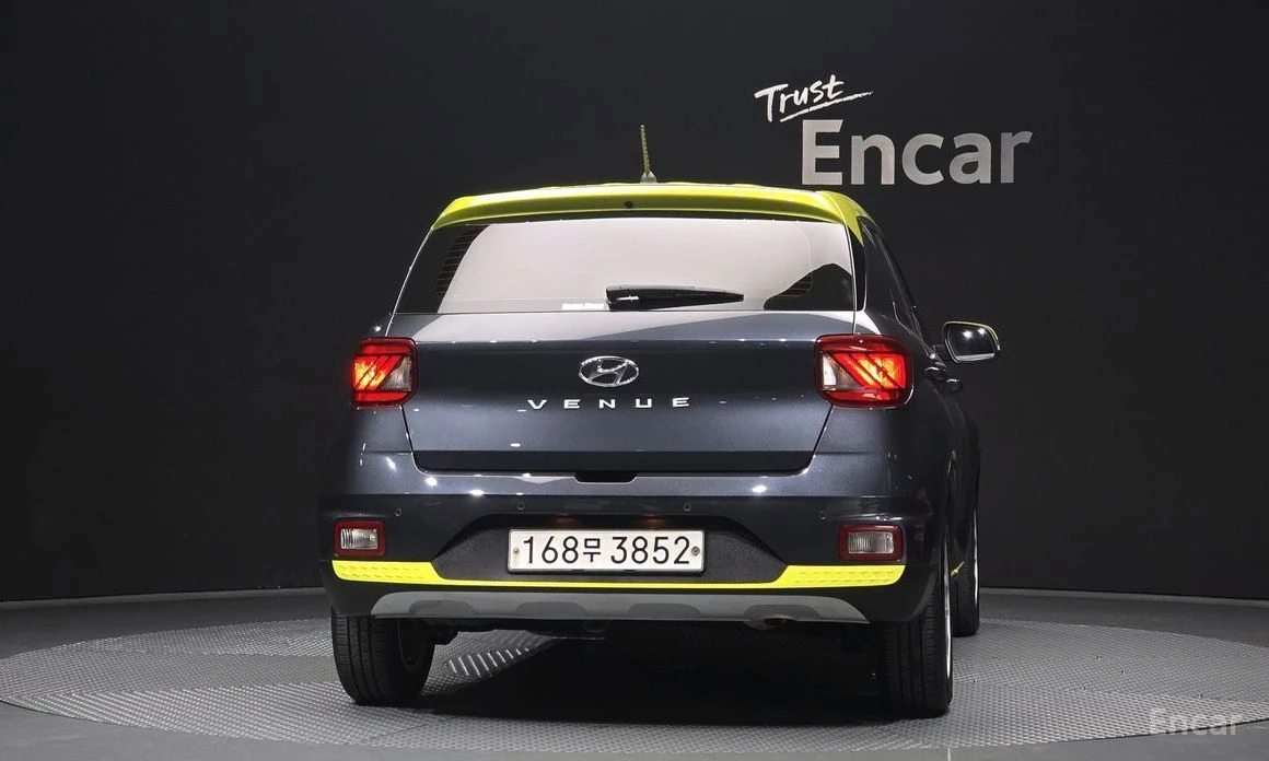 Hyundai Venue  - изображение 4