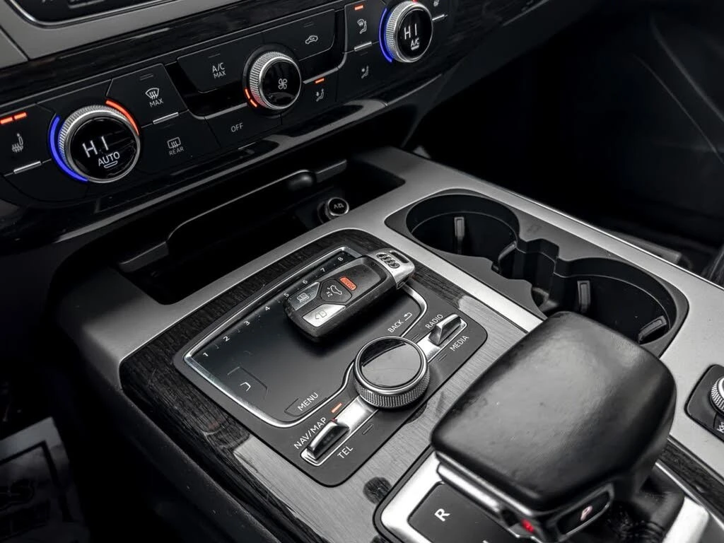 Audi Q7 АвтоКредит* (ЦЕНА ДО БГ), снимка 15 - Автомобили и джипове - 54001323