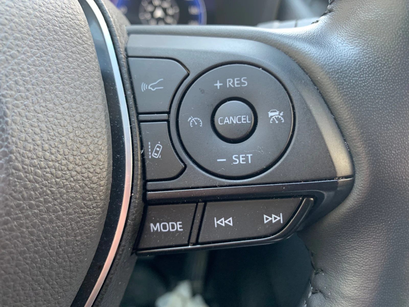 Toyota Rav4 HEV, снимка 15 - Автомобили и джипове - 54126939