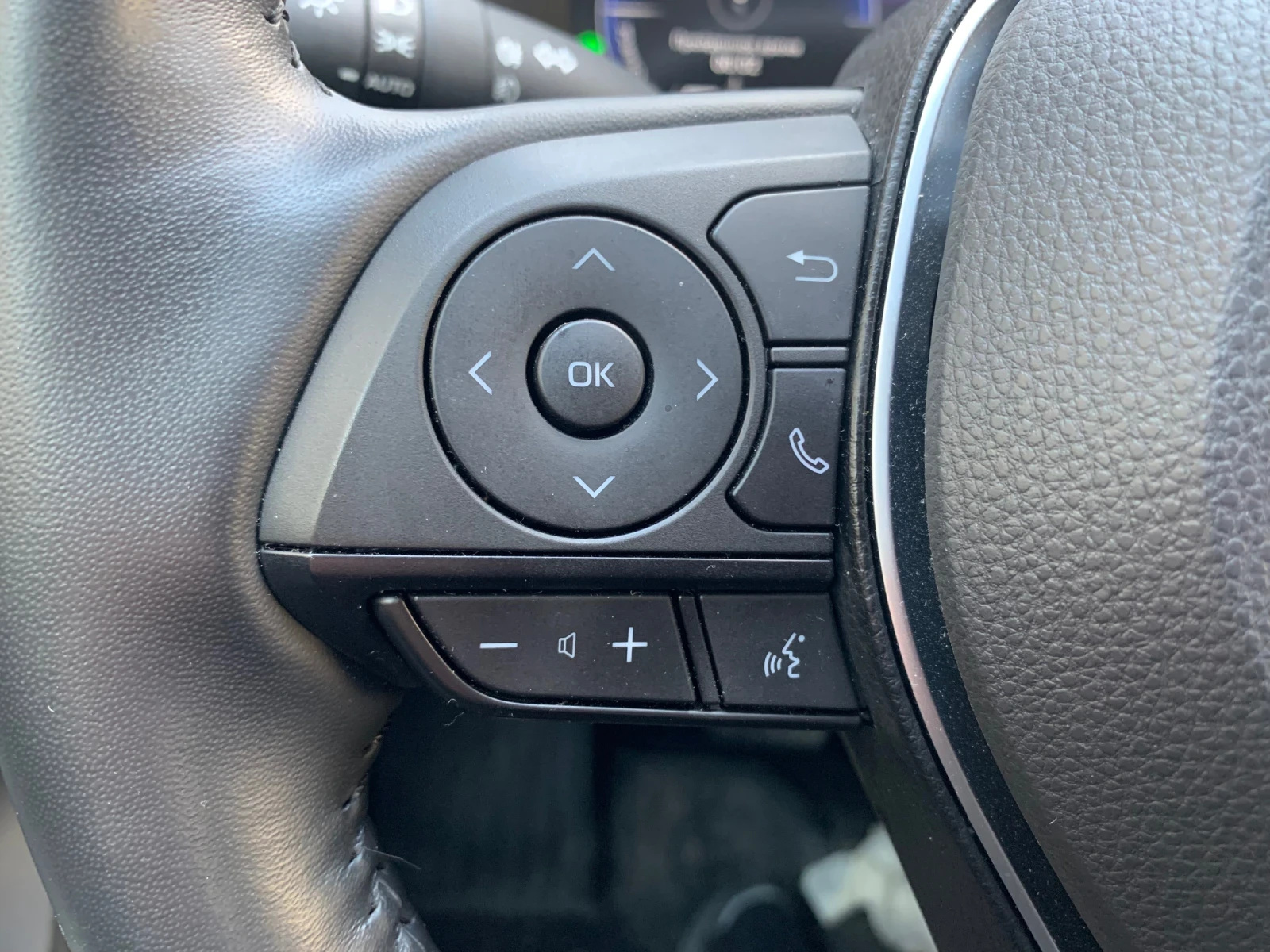 Toyota Rav4 HEV, снимка 14 - Автомобили и джипове - 54126939