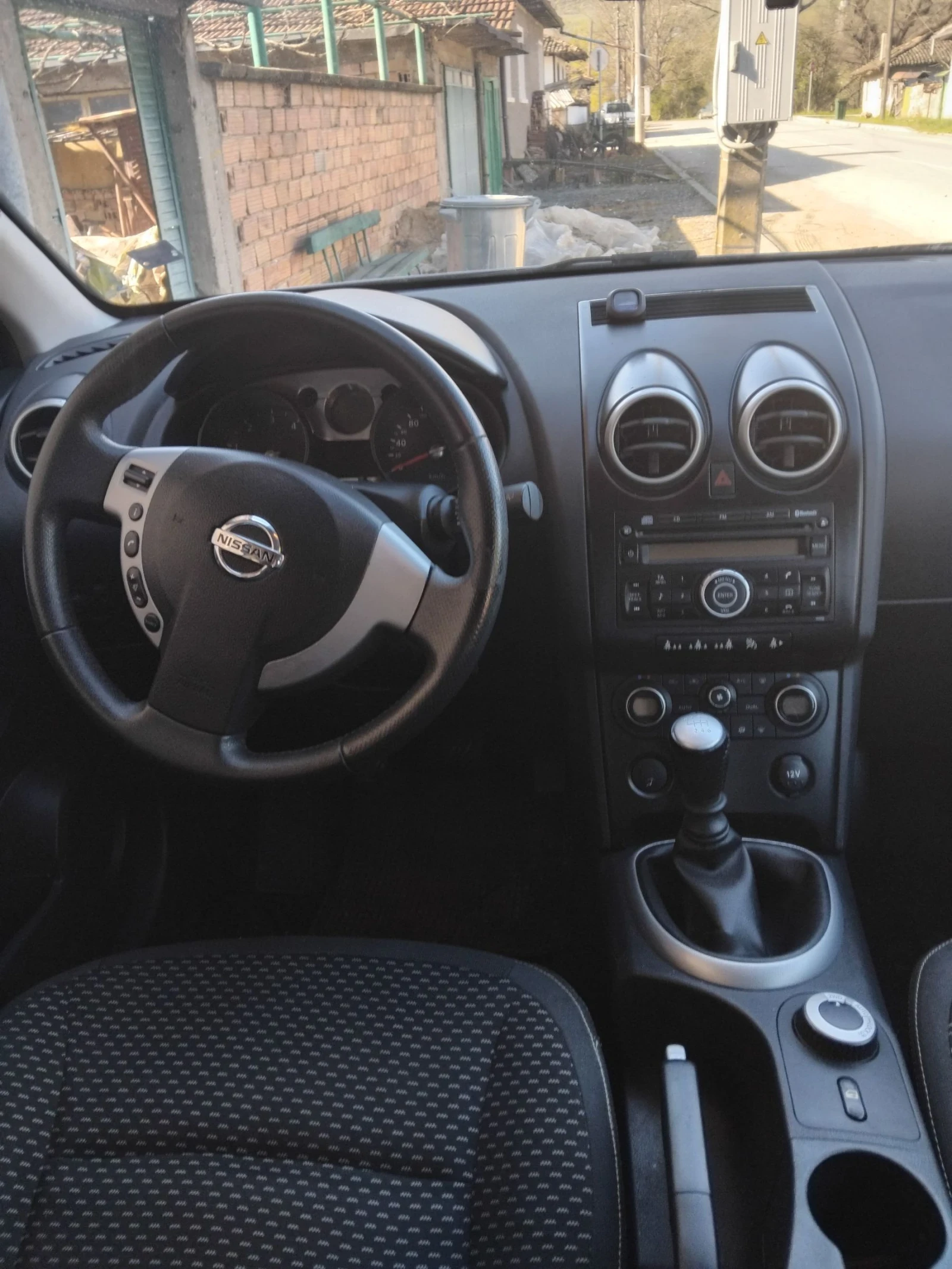 Nissan Qashqai, снимка 8 - Автомобили и джипове - 54158778
