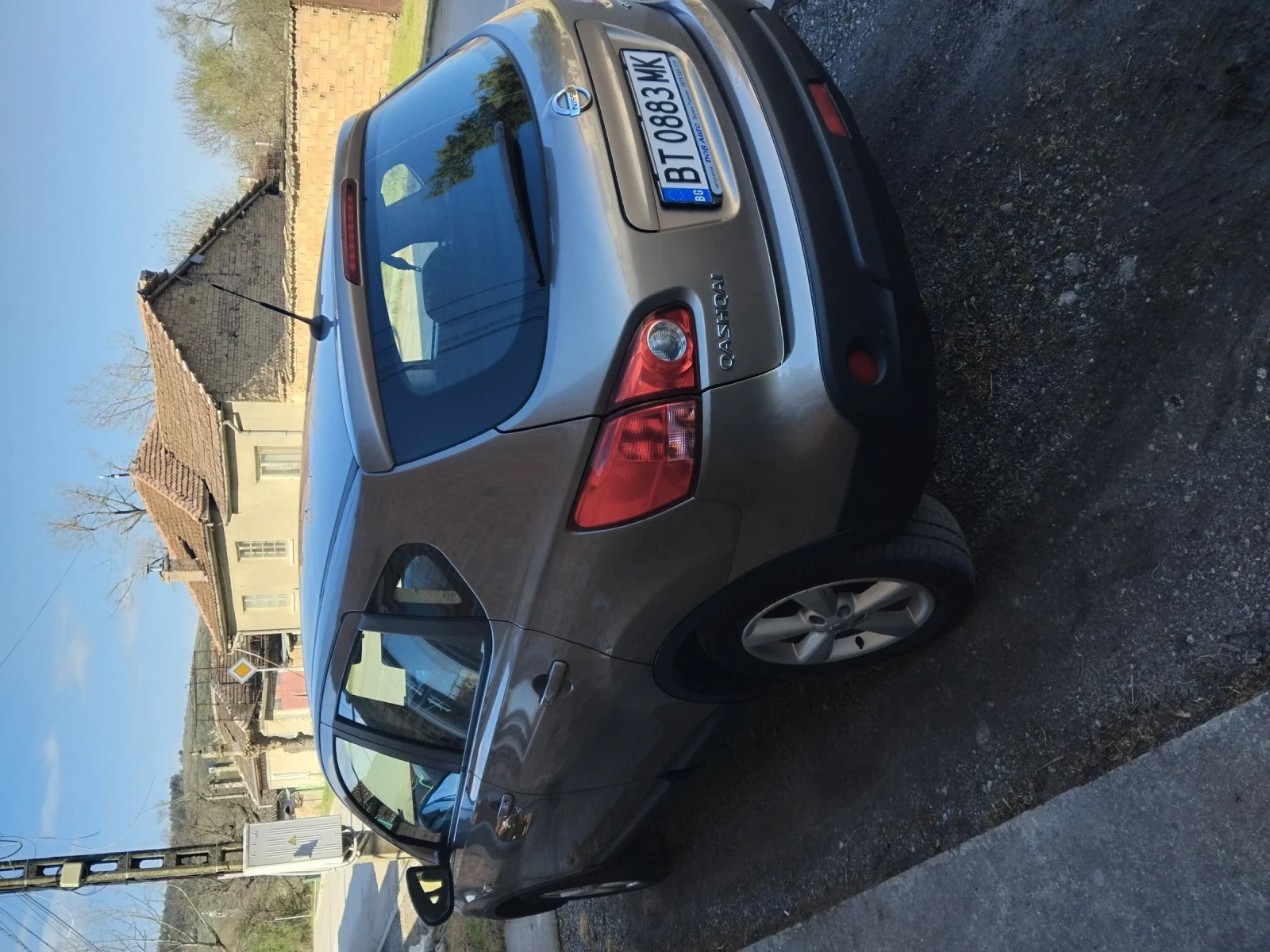 Nissan Qashqai, снимка 6 - Автомобили и джипове - 54158778