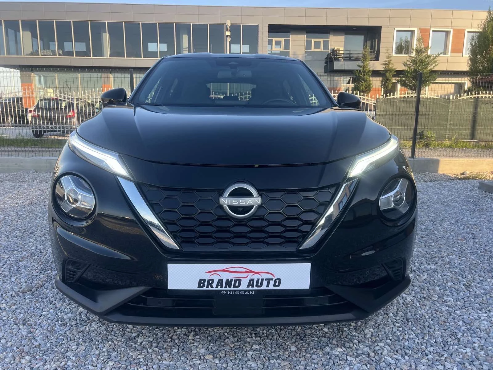 Nissan Juke * HYBRID * 143 hp BUSINESS+ , снимка 2 - Автомобили и джипове - 54306359