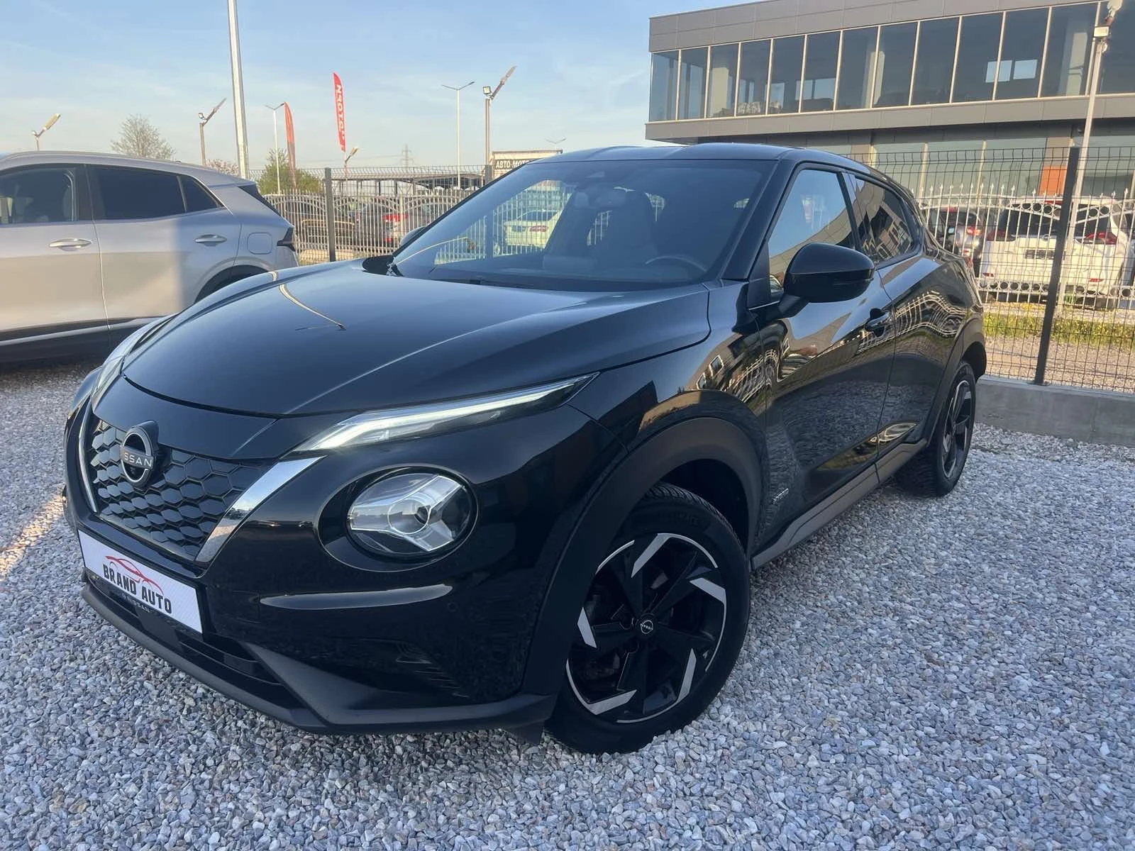 Nissan Juke * HYBRID * 143 hp BUSINESS+ 