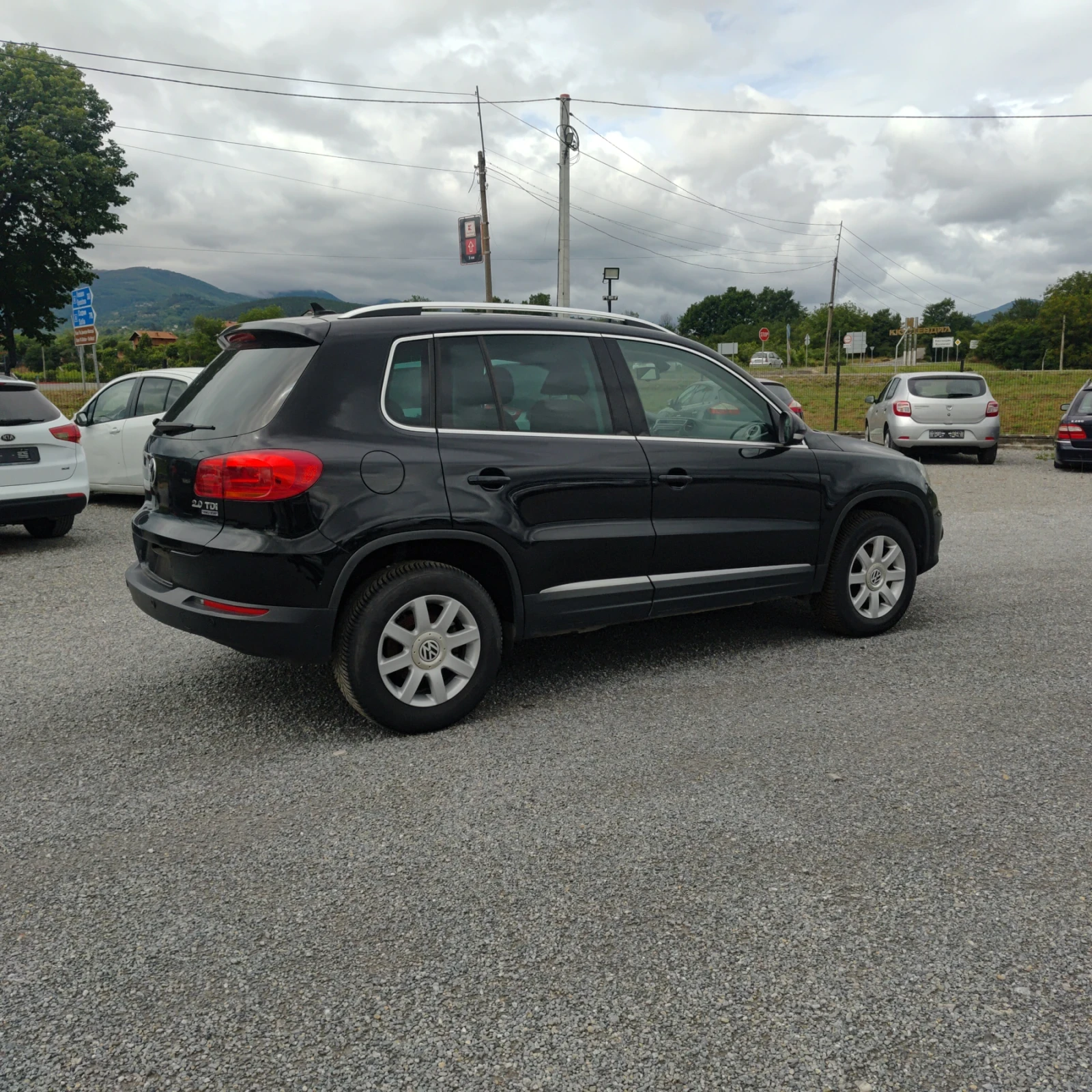 VW Tiguan 2.0TDI 140KS 4x4, снимка 3 - Автомобили и джипове - 54793795
