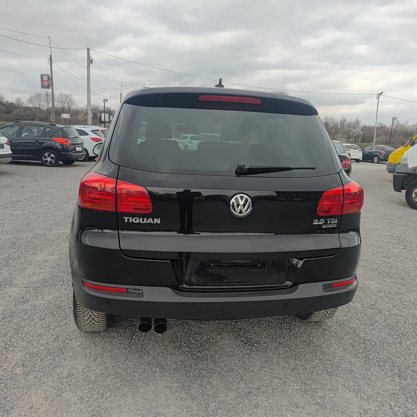 VW Tiguan 2.0TDI 140KS 4x4, снимка 4 - Автомобили и джипове - 54793795