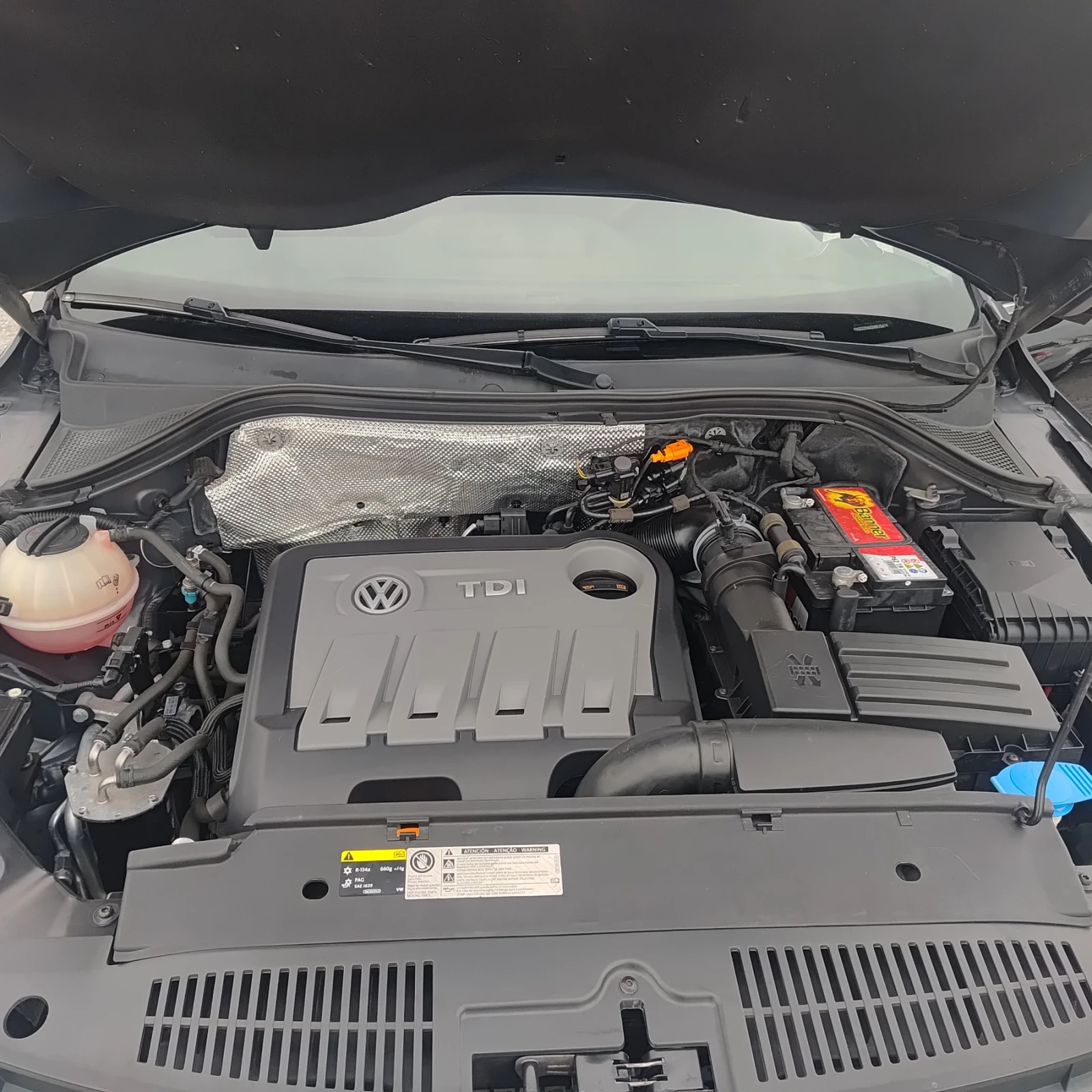 VW Tiguan 2.0TDI 140KS 4x4, снимка 13 - Автомобили и джипове - 54793795