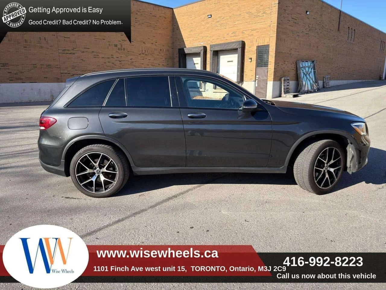 Mercedes-Benz GLC * 300 AMG PACKAGE * CARFAX * ЦЕНА ДО БГ, снимка 4 - Автомобили и джипове - 54884608