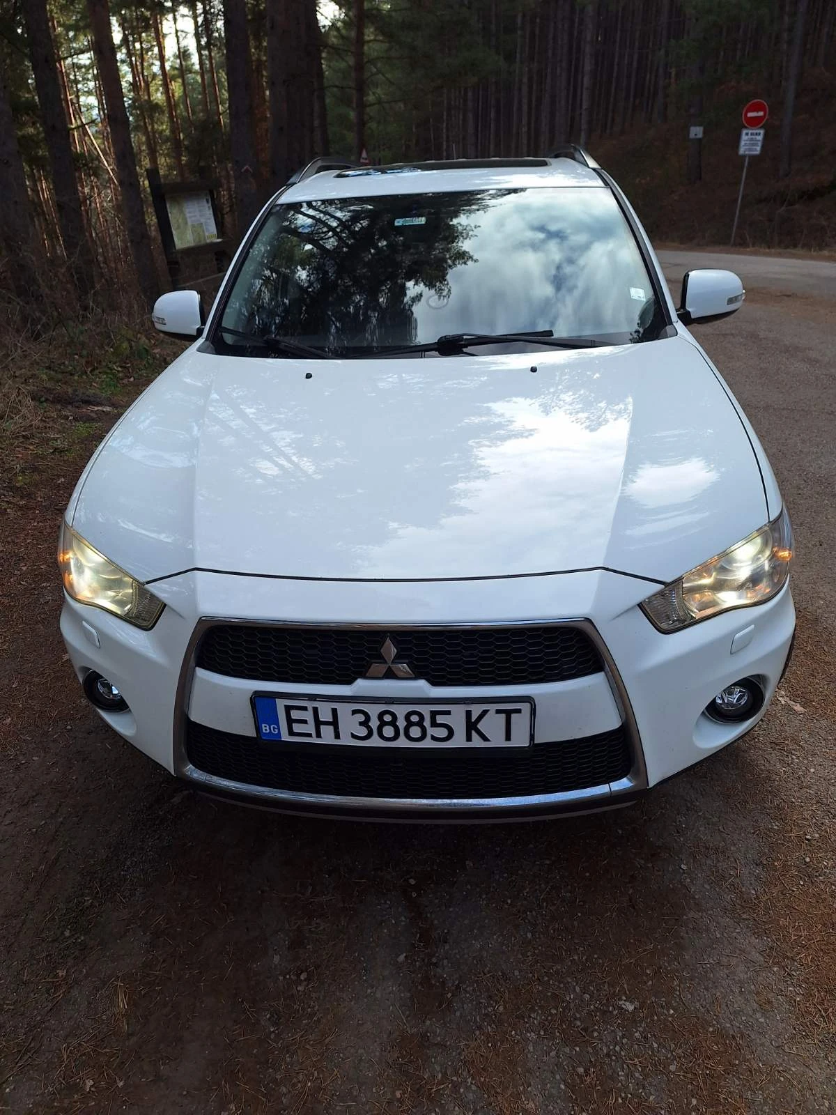 Mitsubishi Outlander 2.4 бензин/газ BRC, 4x4, автомат, 7 места, снимка 5 - Автомобили и джипове - 55123440