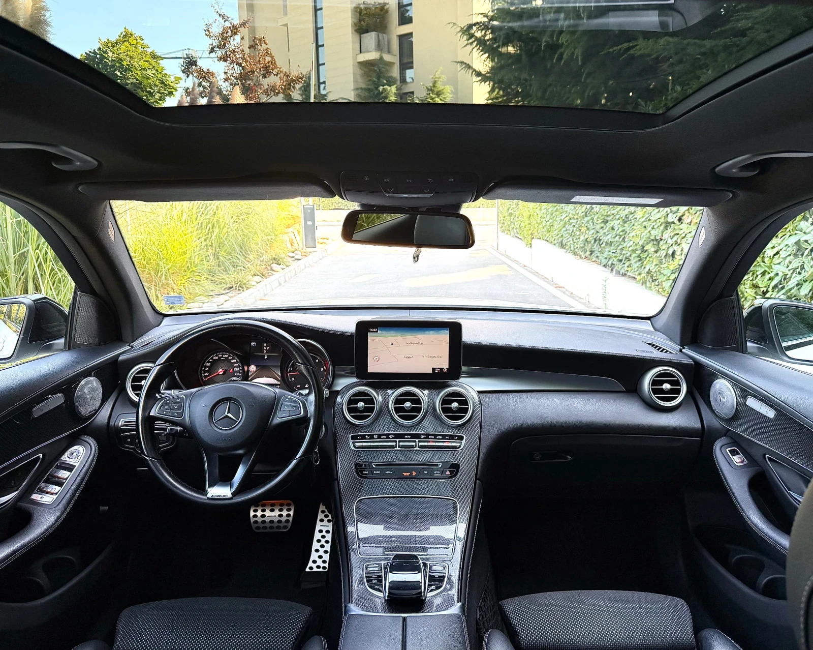 Mercedes-Benz GLC 350 CDI AMG 6.3 Active Sound Панорама Multibeam, снимка 6 - Автомобили и джипове - 56315589