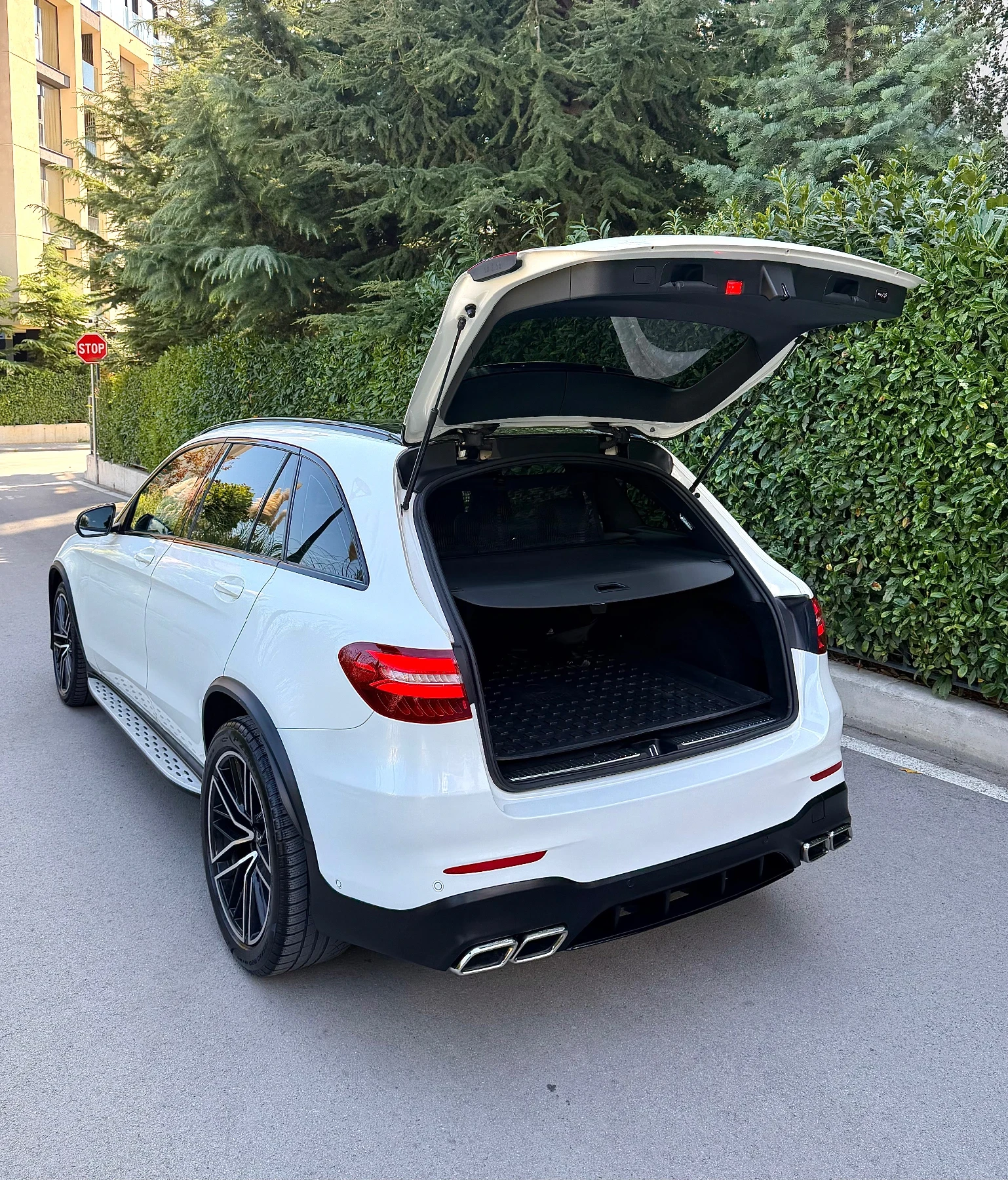 Mercedes-Benz GLC 350 CDI AMG 6.3 Active Sound Панорама Multibeam, снимка 10 - Автомобили и джипове - 56315589