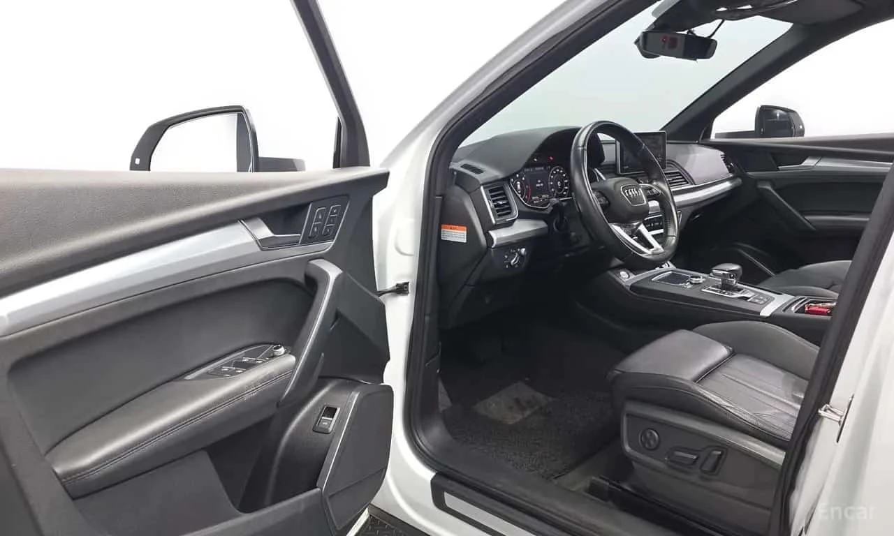 Audi Q5 * 40 TDI Quattro Premium * , снимка 10 - Автомобили и джипове - 56329977