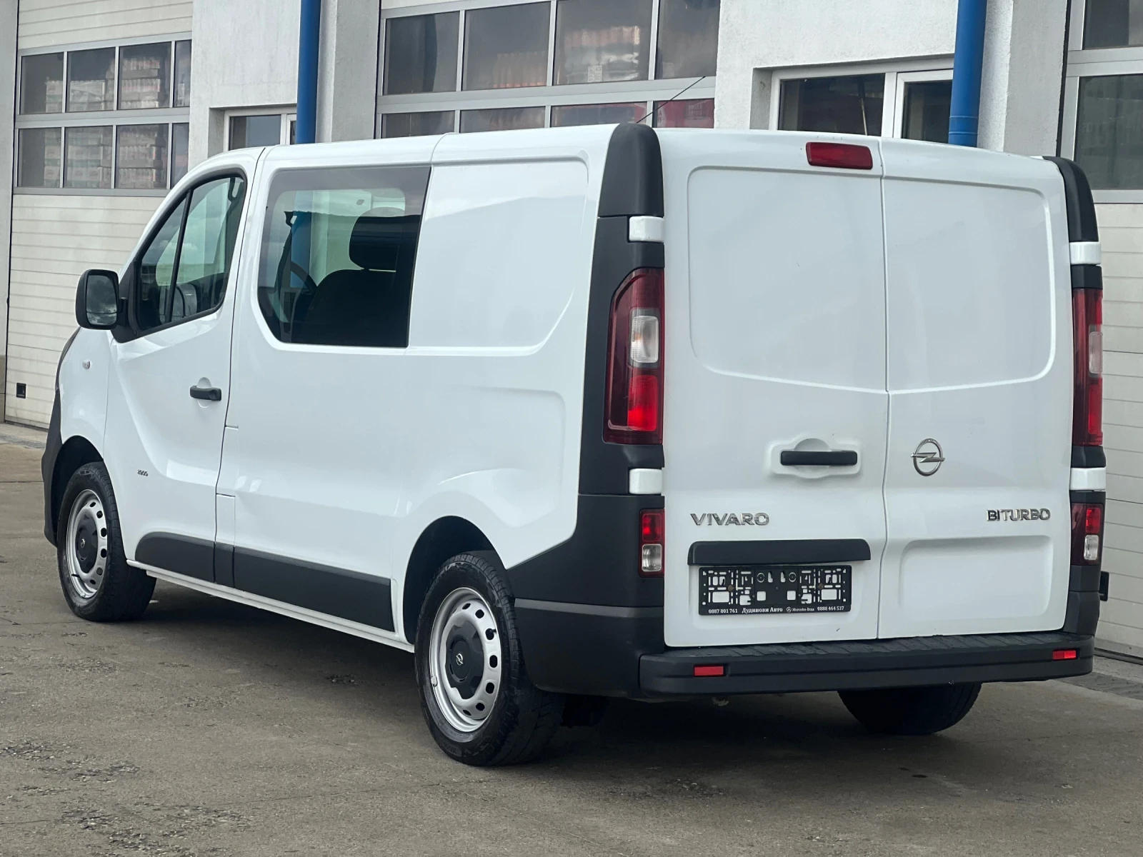 Opel Vivaro Товаропътнически / 6-места / Климатик  - изображение 5