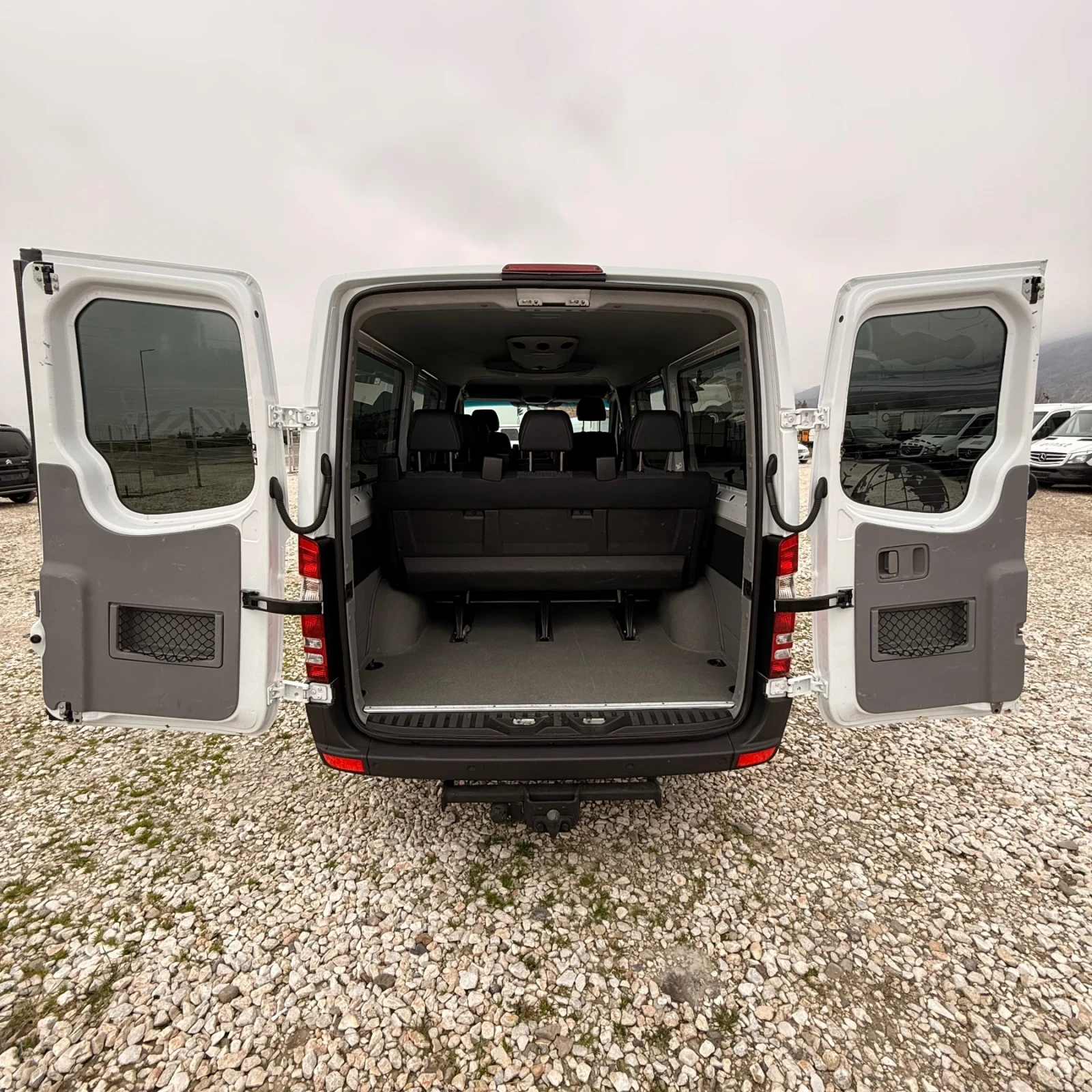 Mercedes-Benz Sprinter 316 ЛИЗИНГ!!! 9местен-Климатик-Печка-Евро5, снимка 8 - Бусове и автобуси - 53824273