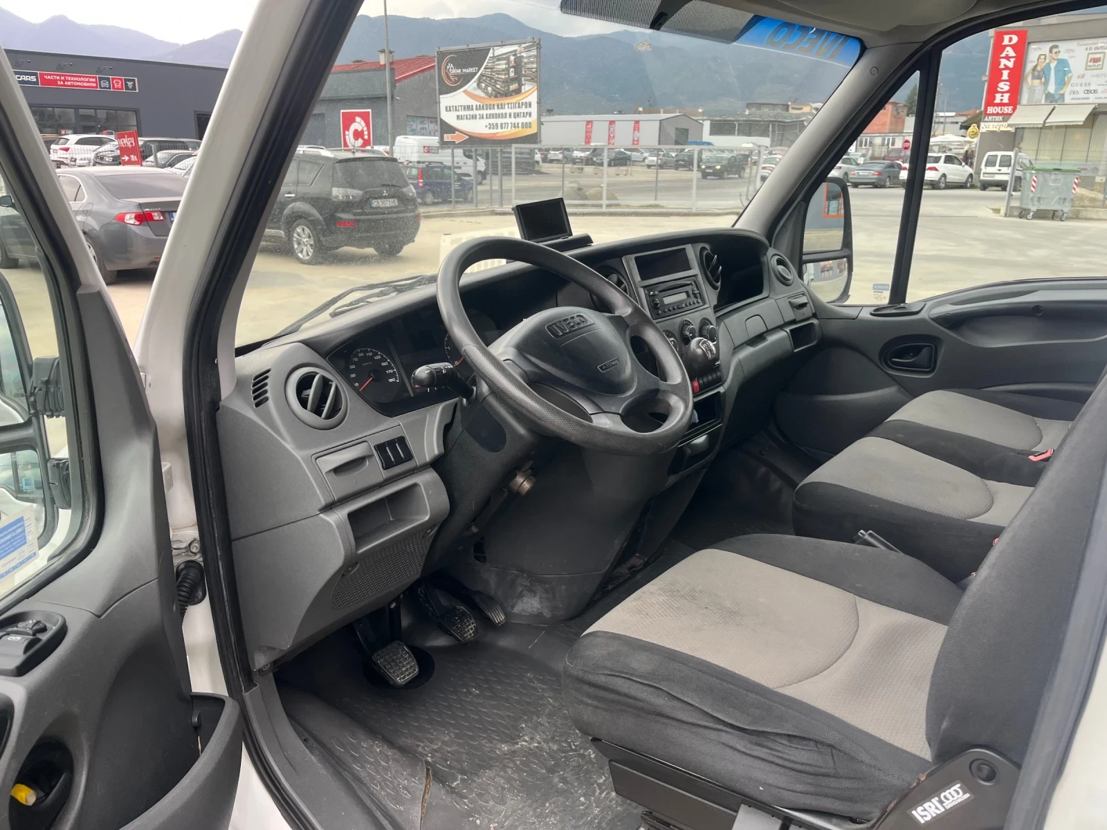 Iveco 35c15 MAXI.XXL.Климатроник.Хубав!!!Собствен лизинг!!!, снимка 13 - Бусове и автобуси - 53878771