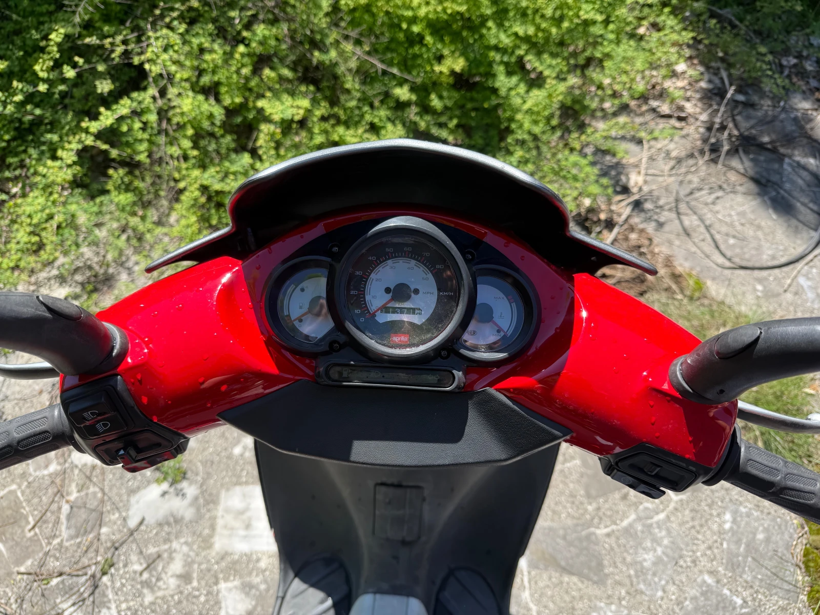 Aprilia Sr SPORT PRO 50 - изображение 8