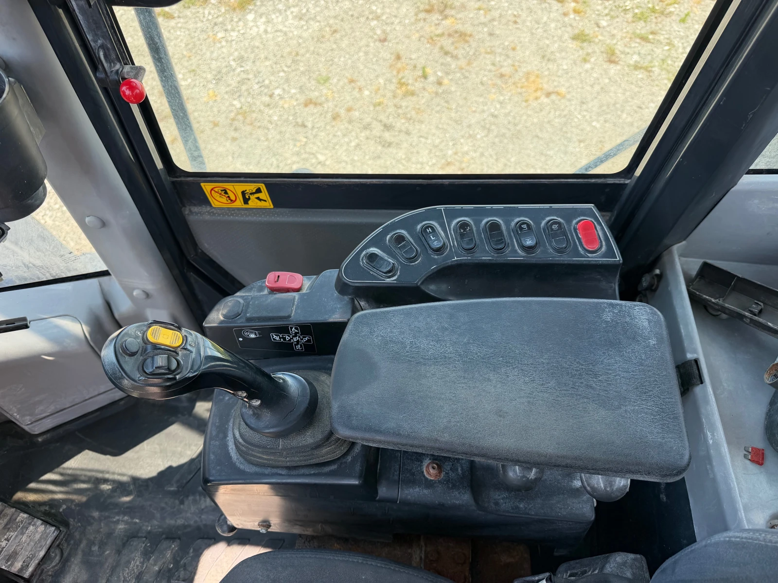 Челен товарач Komatsu WA 380-8 ЛИЗИНГ, снимка 11 - Индустриална техника - 54289519