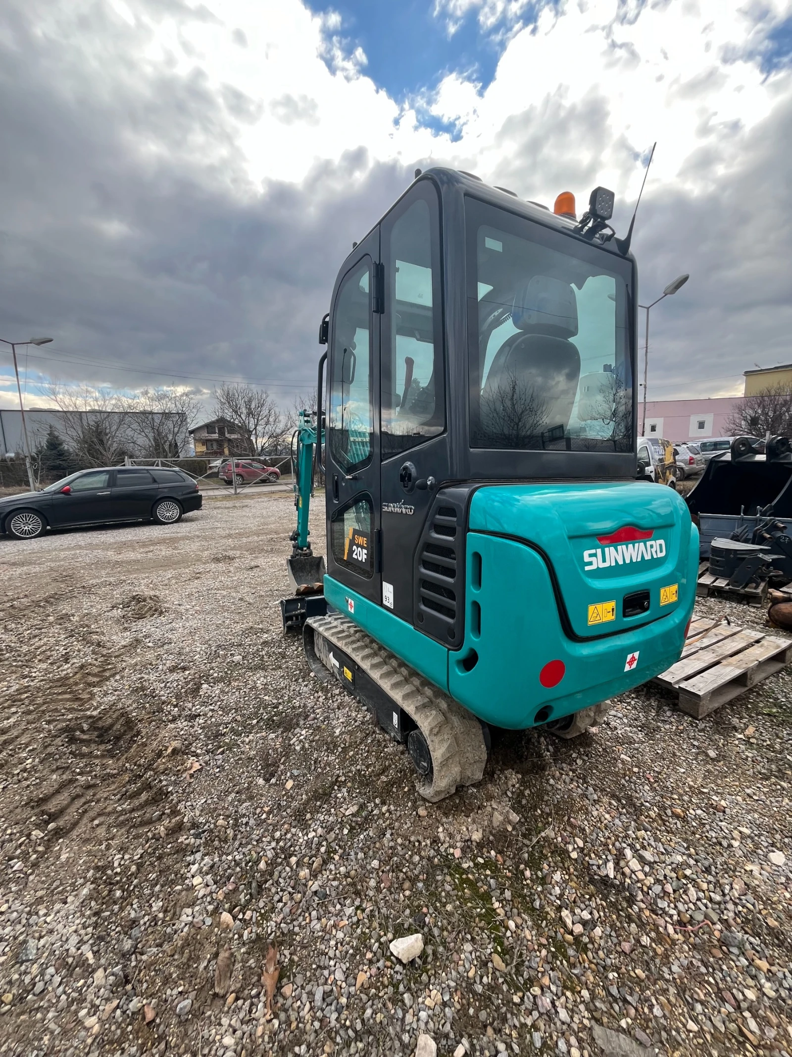 Багер Sunward SWE20F