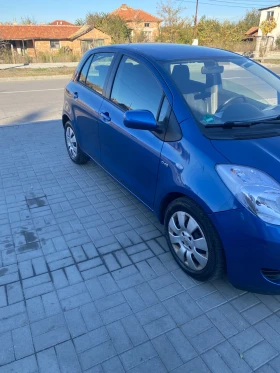 Toyota Yaris  - изображение 2