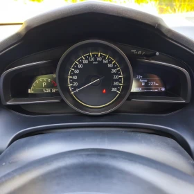 Mazda 3 1.5, снимка 9