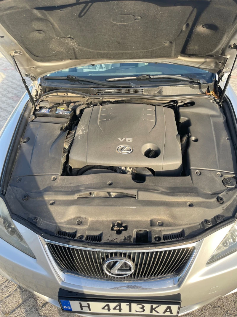 Lexus IS 250, снимка 9 - Автомобили и джипове - 46318199