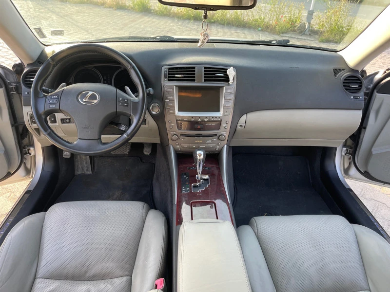 Lexus IS 250, снимка 6 - Автомобили и джипове - 46318199