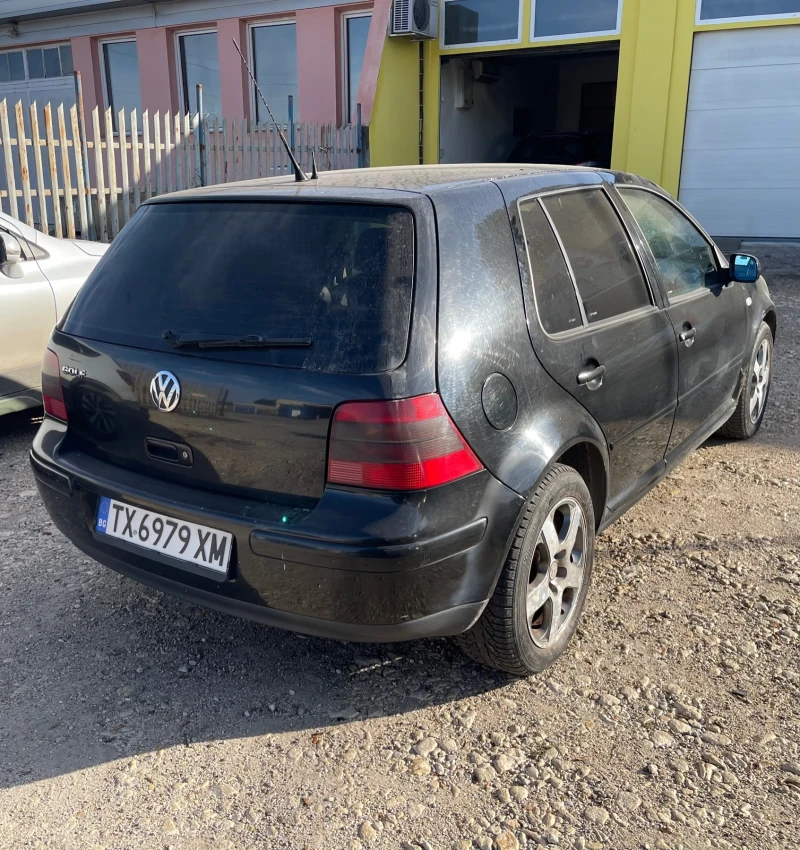 VW Golf, снимка 4 - Автомобили и джипове - 47540442