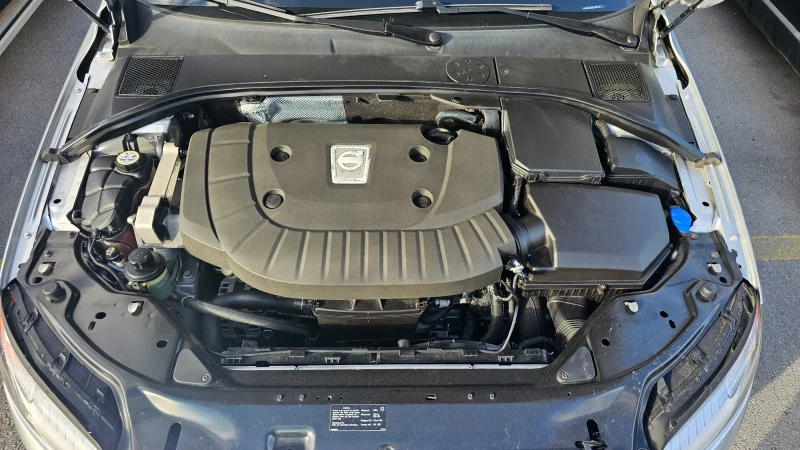 Volvo V70 2.0 Diesel КАТО НОВА , снимка 15 - Автомобили и джипове - 48366494