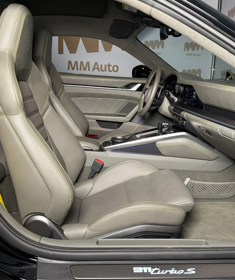Porsche 911 Turbo S* Chrono* Carbon* Lift* Bose* Pano, снимка 9 - Автомобили и джипове - 51062196