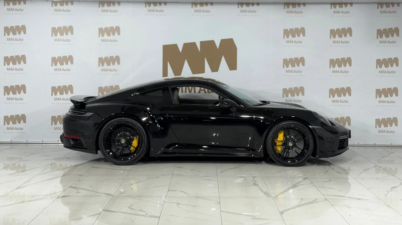 Porsche 911 Turbo S* Chrono* Carbon* Lift* Bose* Pano, снимка 3 - Автомобили и джипове - 51062196