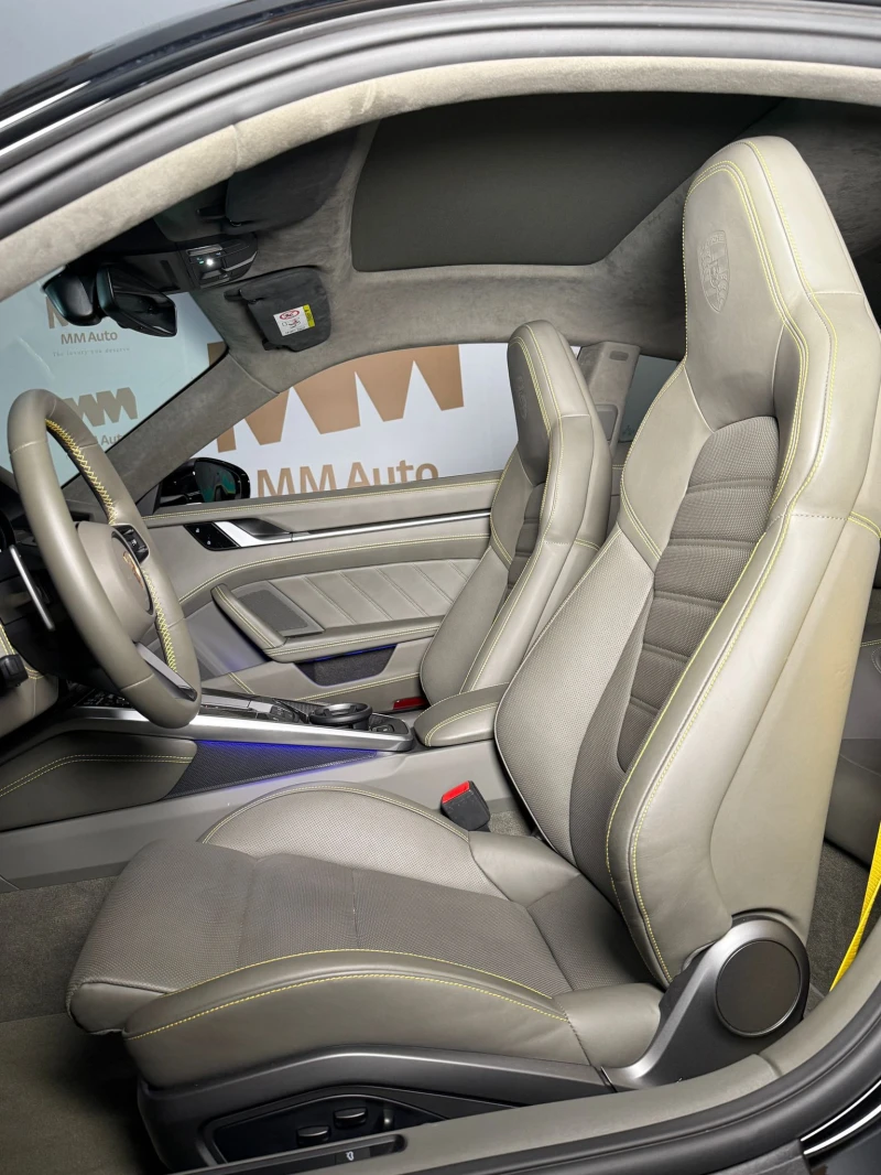 Porsche 911 Turbo S* Chrono* Carbon* Lift* Bose* Pano, снимка 8 - Автомобили и джипове - 51062196