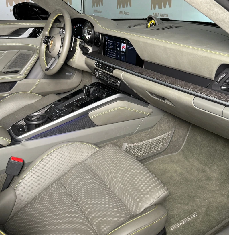 Porsche 911 Turbo S* Chrono* Carbon* Lift* Bose* Pano, снимка 12 - Автомобили и джипове - 51062196