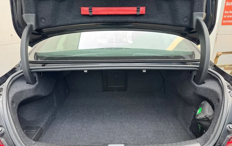 Volvo S60 B4/197HP/PLUS/DARK/360/PANO/H&K/712v, снимка 5 - Автомобили и джипове - 51652428