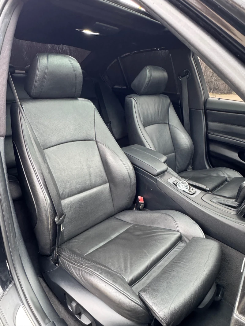 BMW 335 Facelift. M-Packet.Podgrev. 286hp, снимка 11 - Автомобили и джипове - 53286713