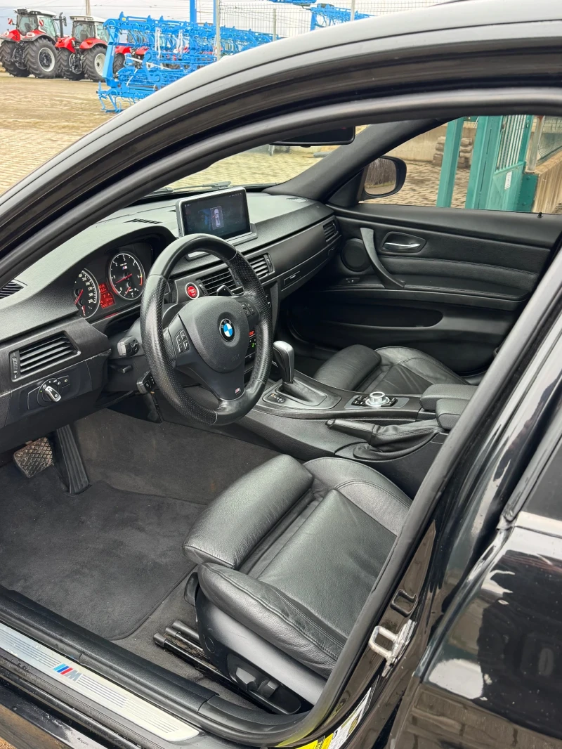 BMW 335 Facelift. M-Packet.Podgrev. 286hp, снимка 8 - Автомобили и джипове - 53286713